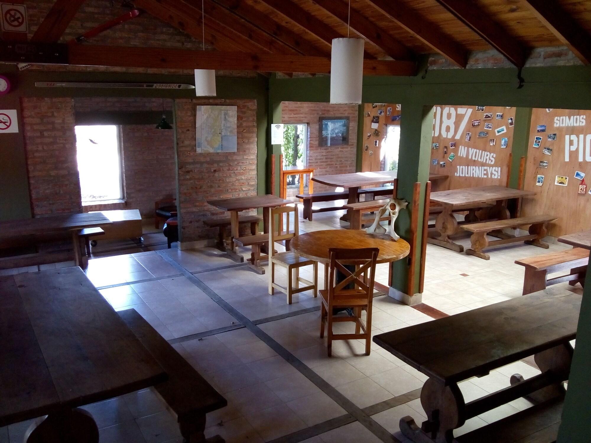 Hostel Los Pioneros El Calafate Eksteriør billede