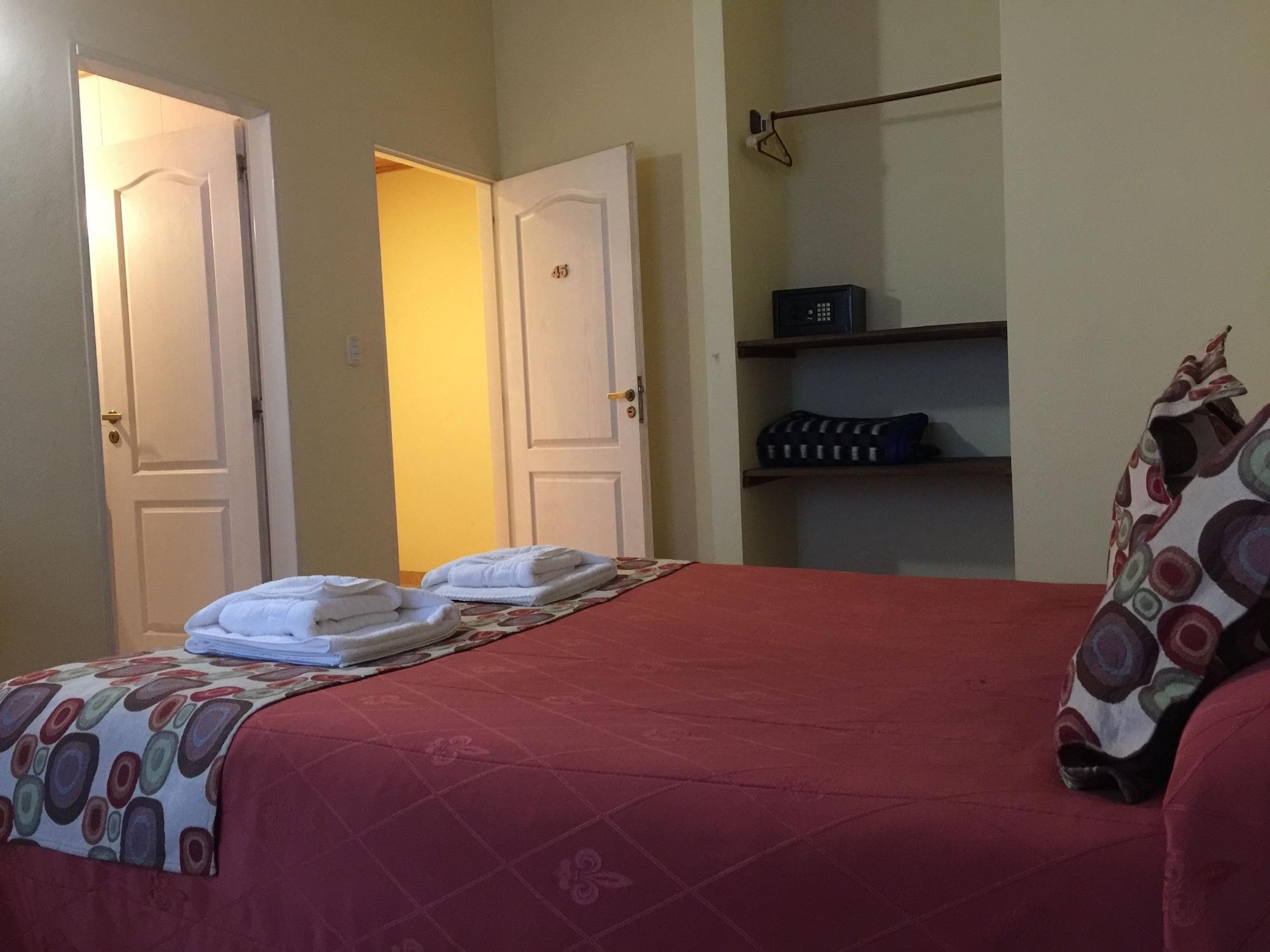 Hostel Los Pioneros El Calafate Eksteriør billede