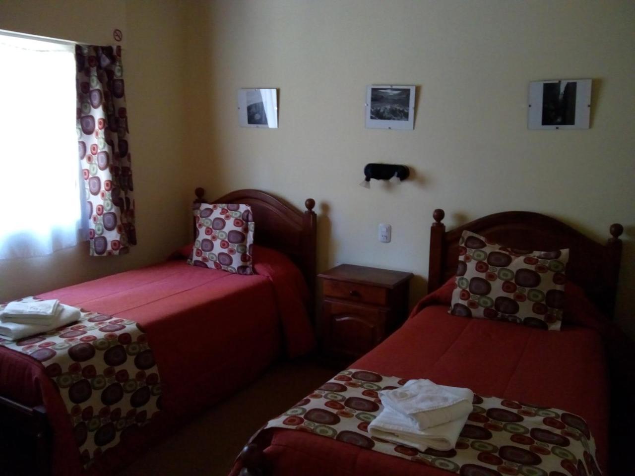 Hostel Los Pioneros El Calafate Eksteriør billede