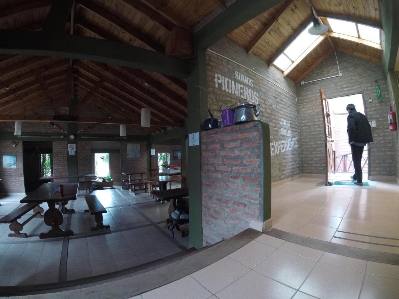 Hostel Los Pioneros El Calafate Eksteriør billede